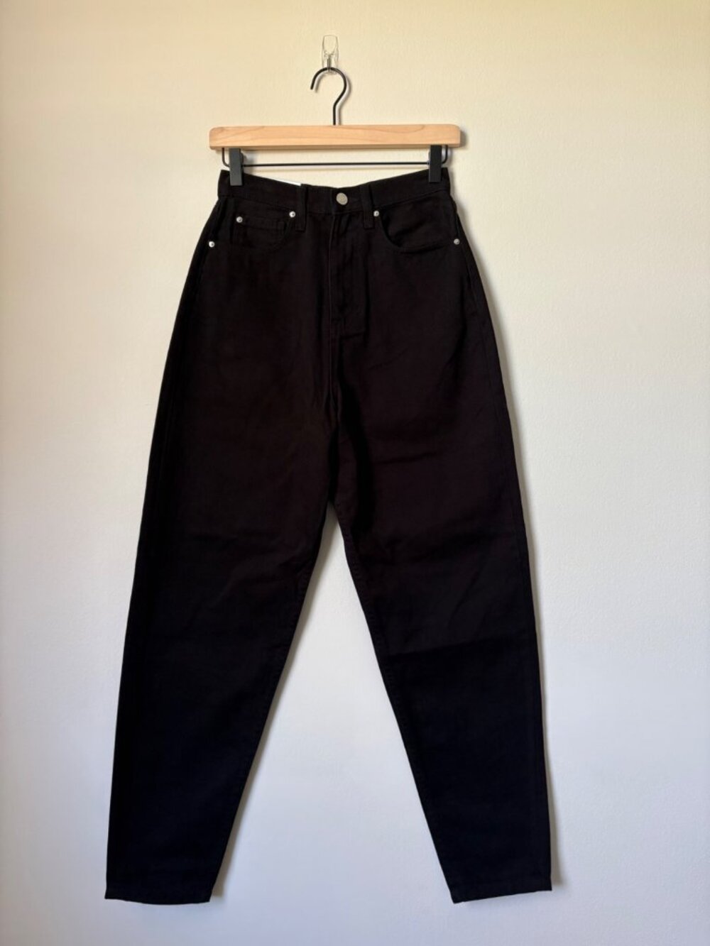 NEW WeWoreWhat Dani Boyfriend Solid Black Rigid Wide-Leg Tapered Denim Jeans 24
